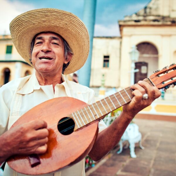 Die kubanische Musikszene: Eine Reise durch die Vielfalt von Son, Salsa und Buena Vista Social Club